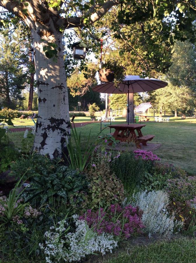 Aspen Inn Fort Klamath エクステリア 写真