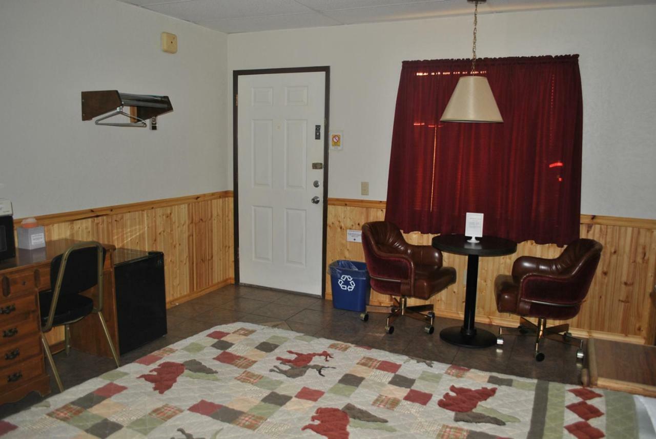 Aspen Inn Fort Klamath エクステリア 写真