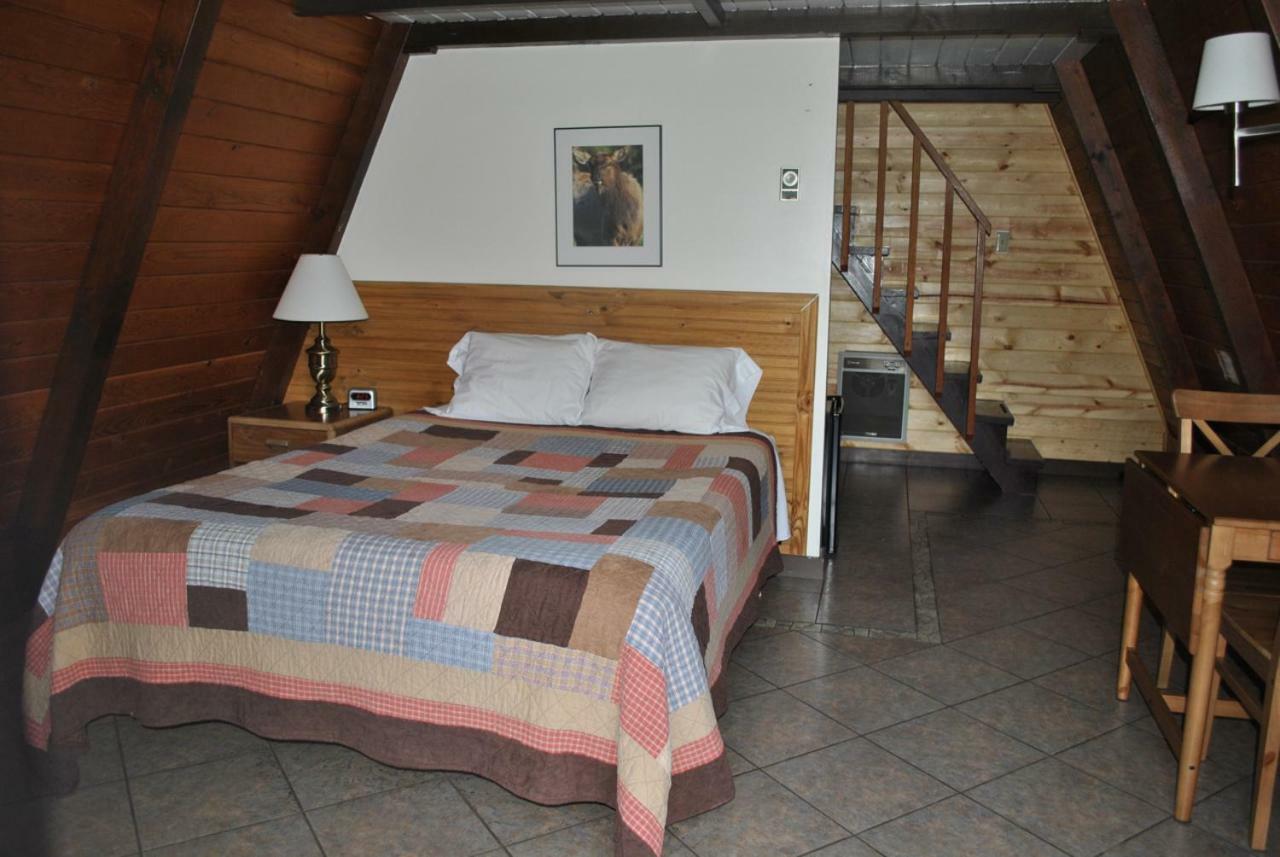 Aspen Inn Fort Klamath エクステリア 写真