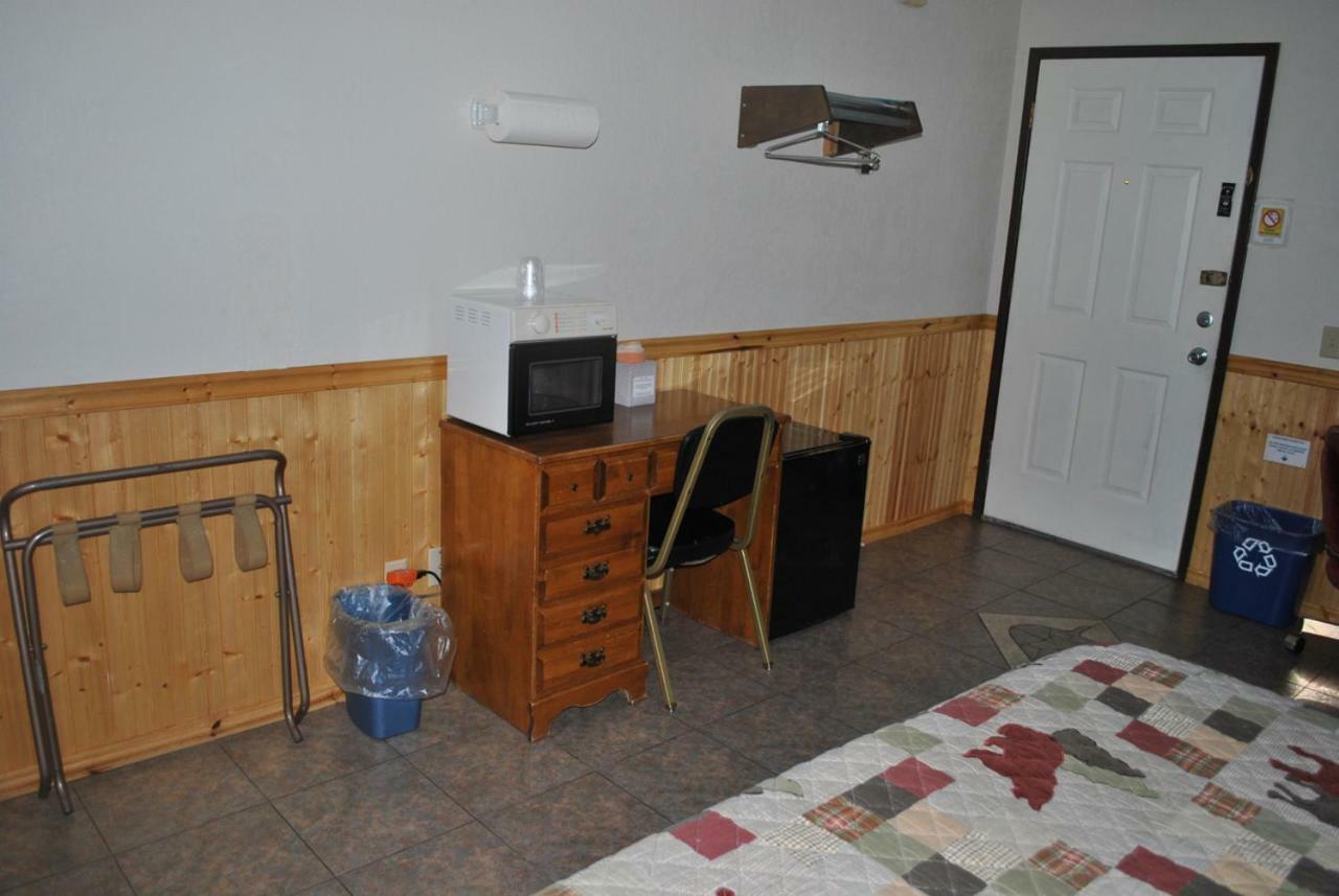 Aspen Inn Fort Klamath エクステリア 写真