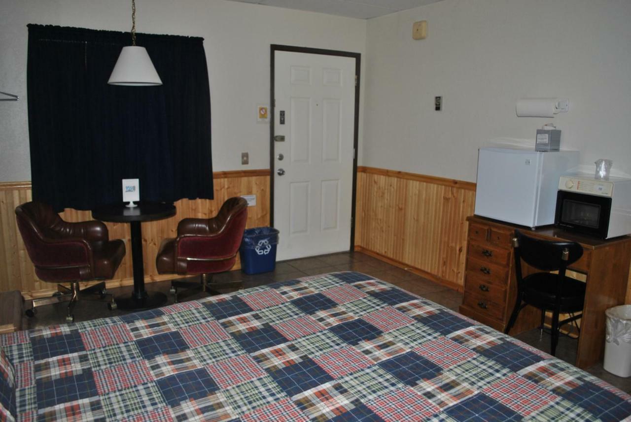 Aspen Inn Fort Klamath エクステリア 写真