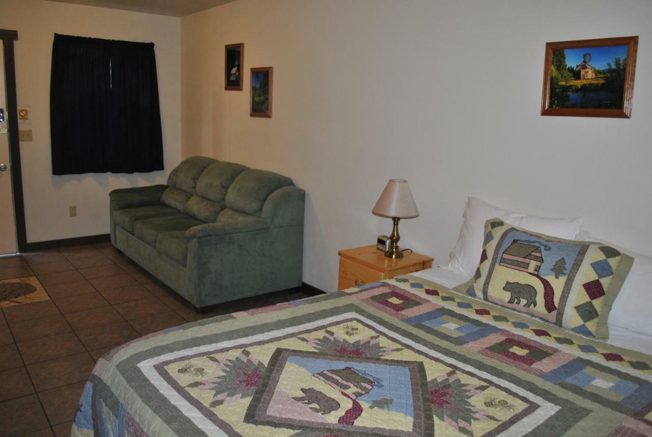 Aspen Inn Fort Klamath エクステリア 写真