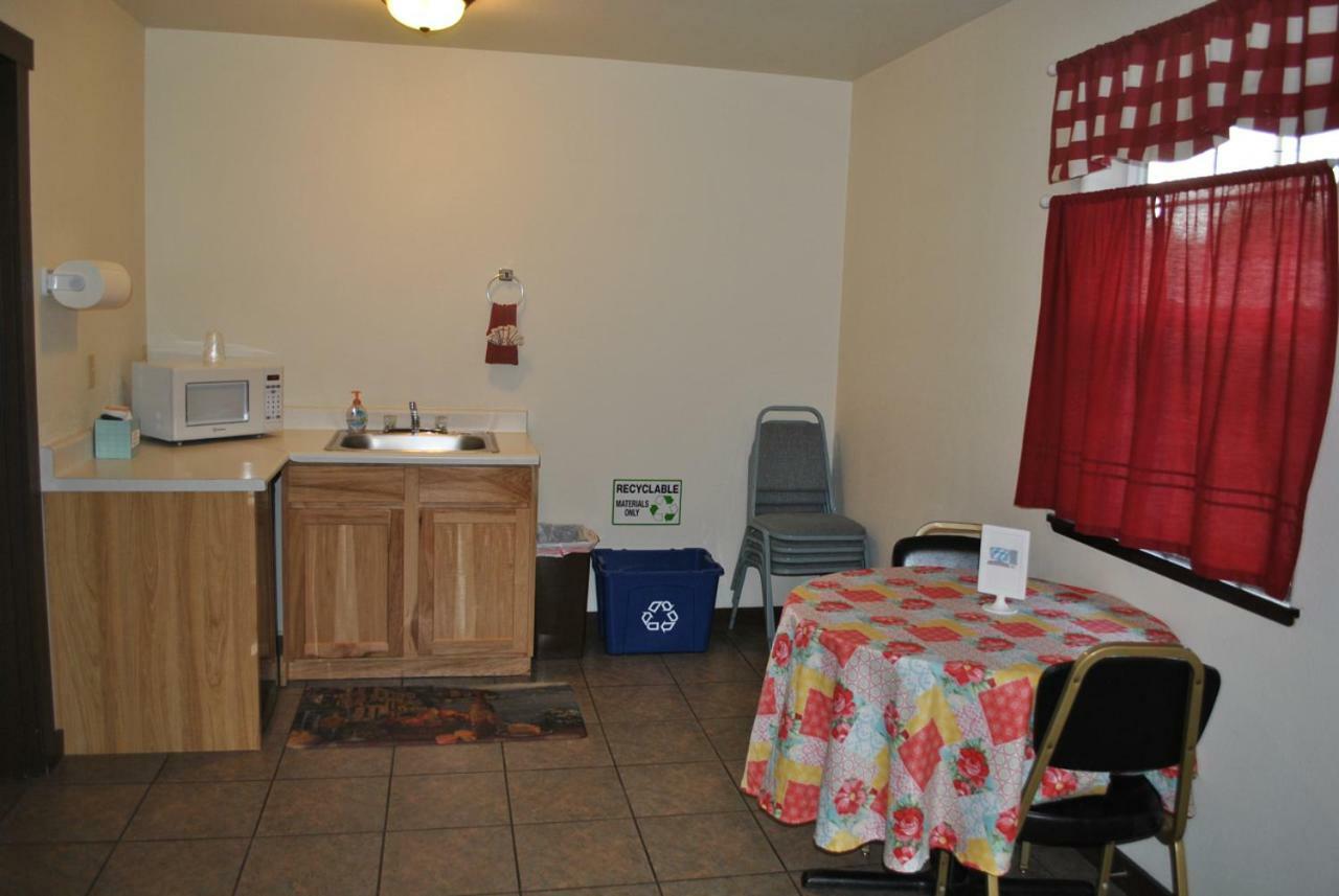 Aspen Inn Fort Klamath エクステリア 写真