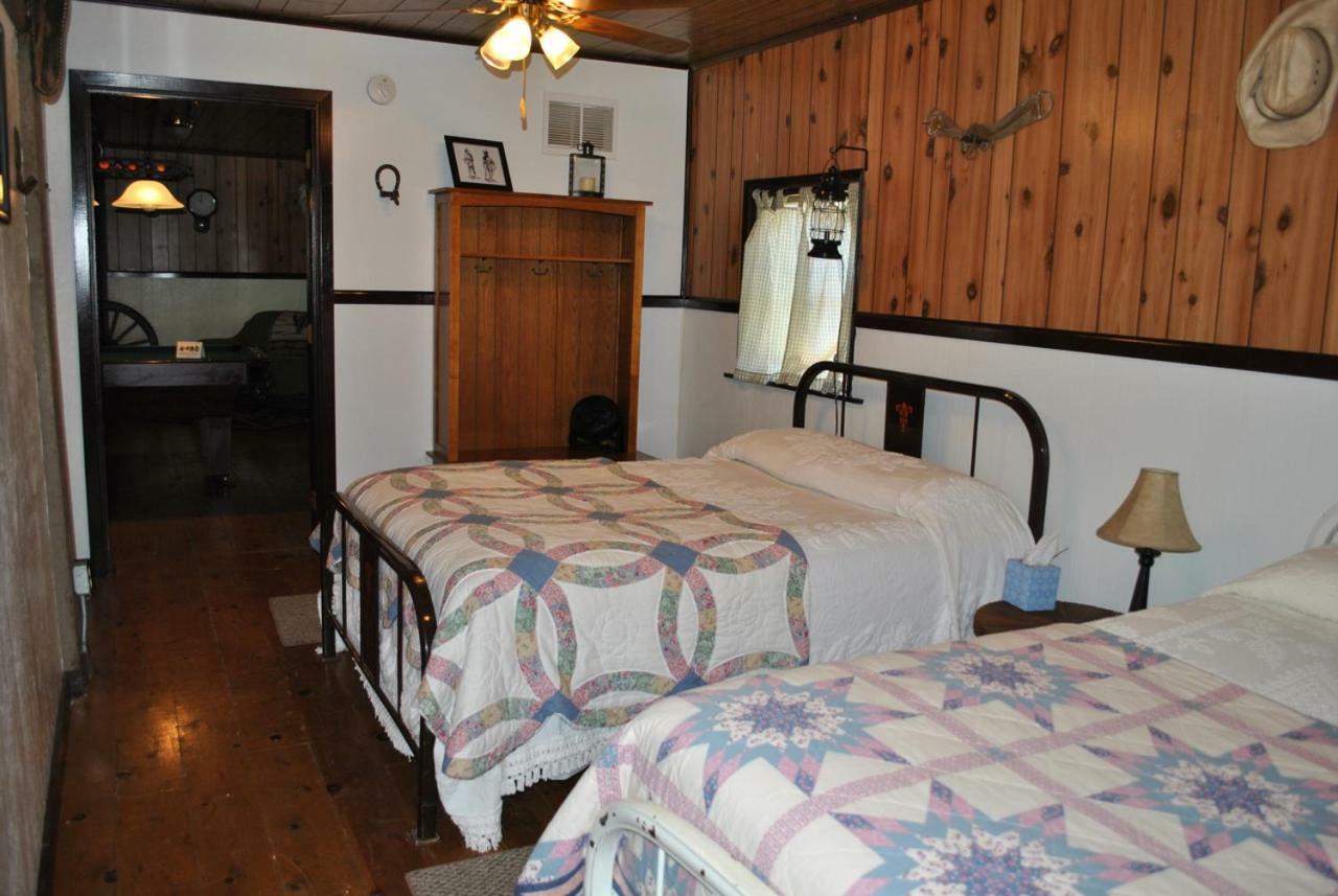 Aspen Inn Fort Klamath エクステリア 写真