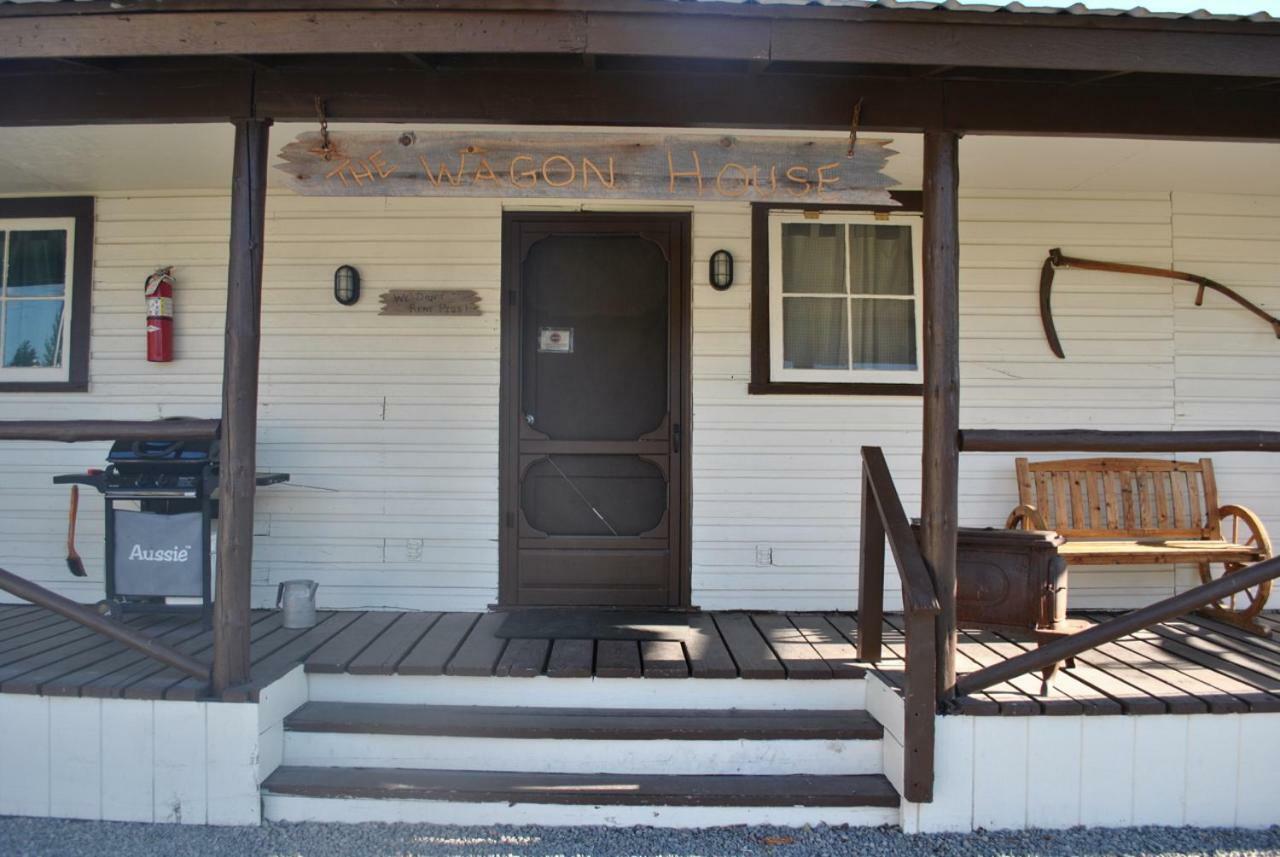 Aspen Inn Fort Klamath エクステリア 写真