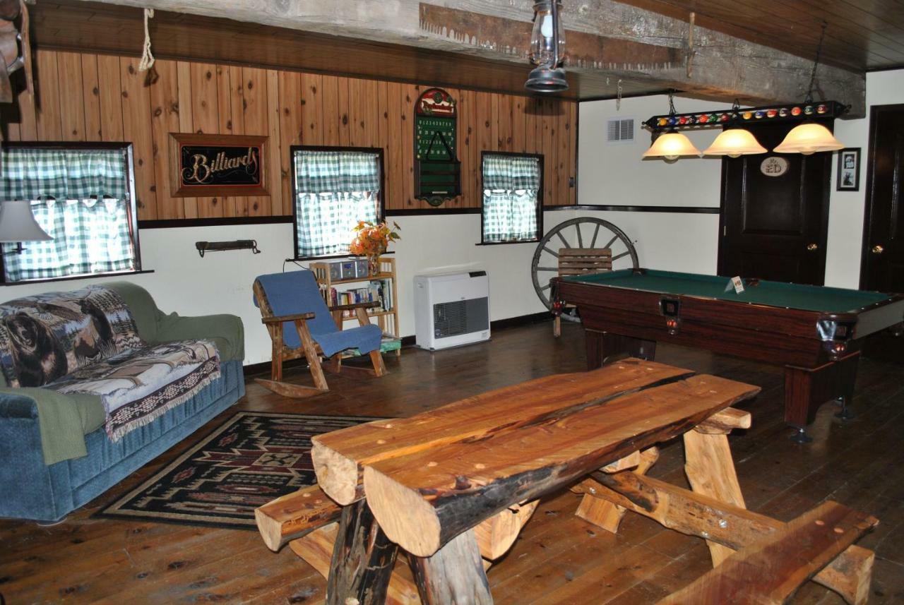 Aspen Inn Fort Klamath エクステリア 写真