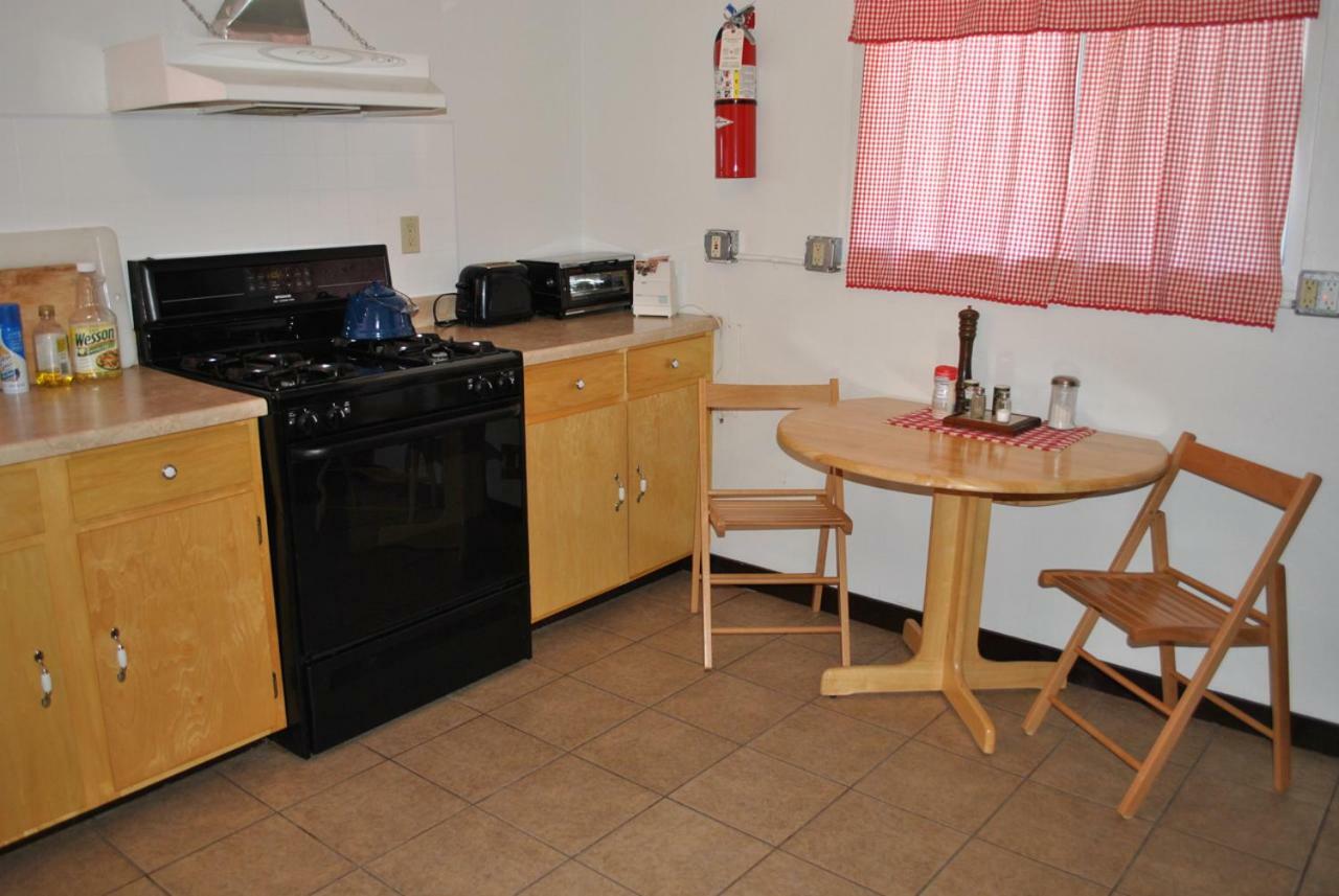 Aspen Inn Fort Klamath エクステリア 写真